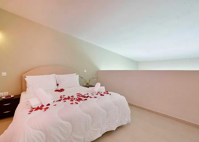 Отель Likithos Village 3*