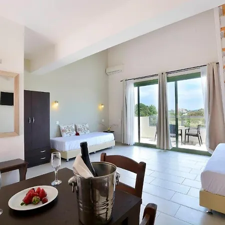 Ξενοδοχείο Likithos Village 3*